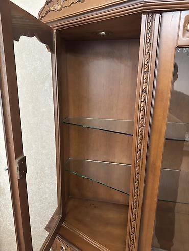 Klassik üslubda vitrin-bufet - Material: tam ağac karkas, yuxarı - şəkil 5