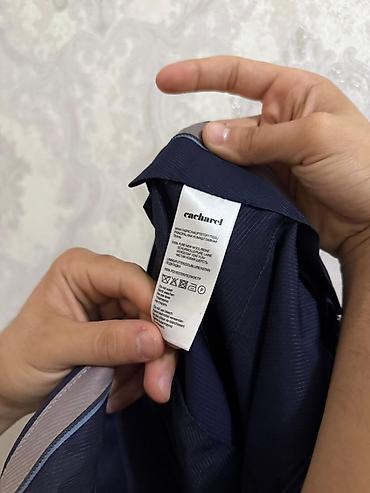 Cacharel kişi kostyumu – tünd göy rəngdə, klassik dizayn. - Brend - şəkil 4