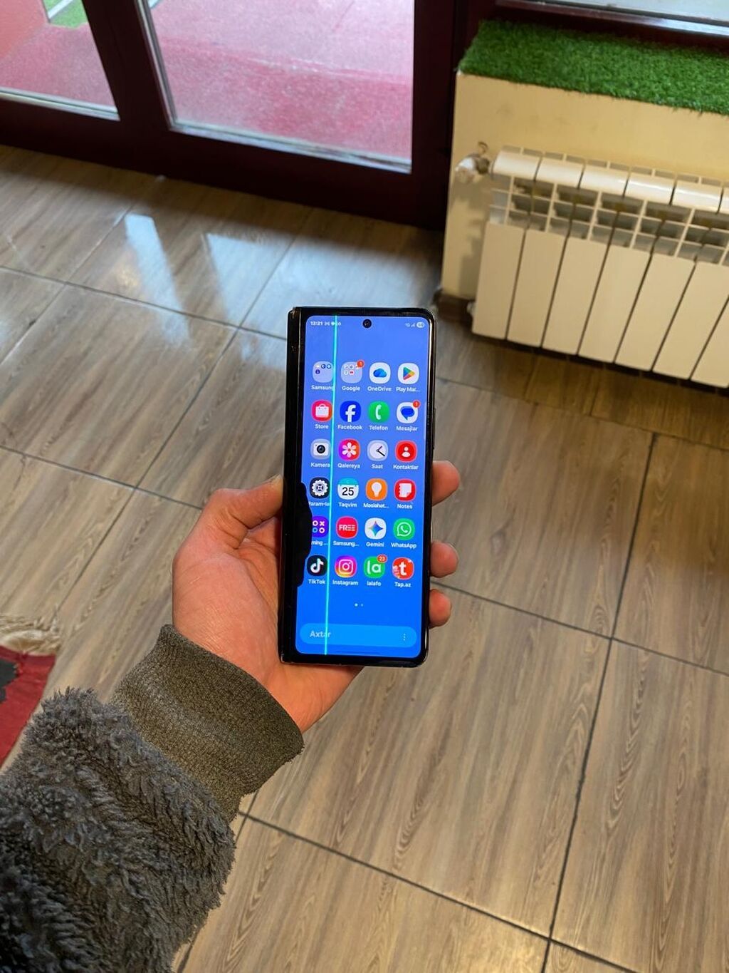 Samsung Galaxy Z Fold 3, 256 GB, rəng - Qara, Qırıq