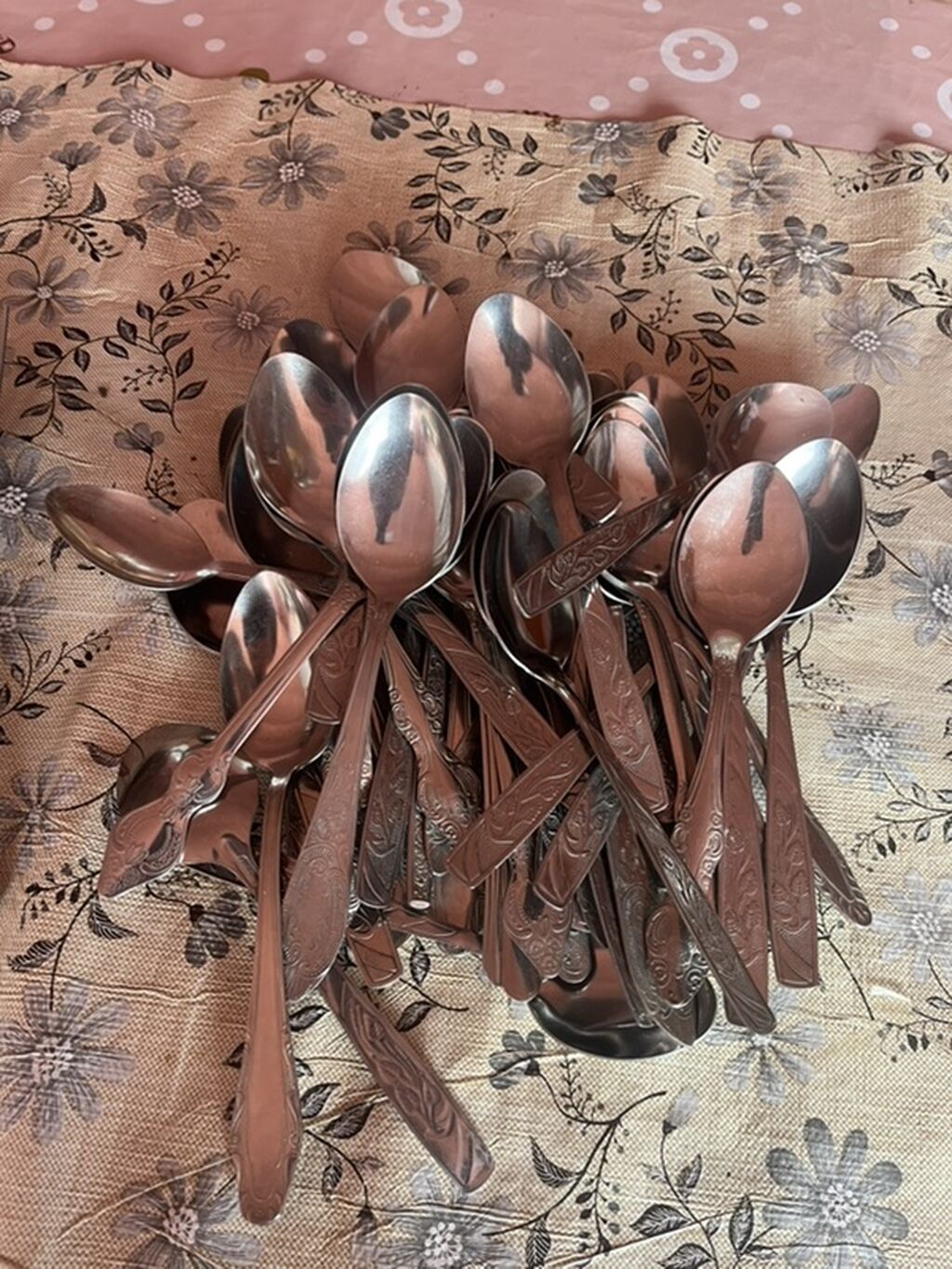 Metaldan hazırlanmış iri mətbəx ləvazimatları dəsti - Çəngəl və