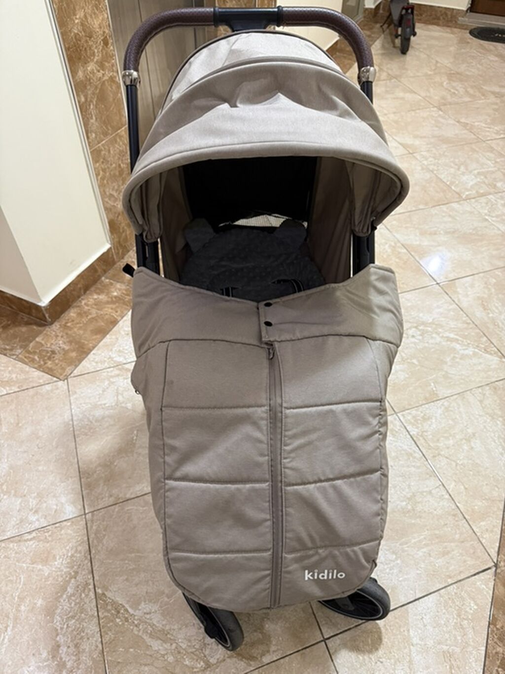 Klassik gəzinti arabası, Kidilo, İşlənmiş, Ünvandan götürmə