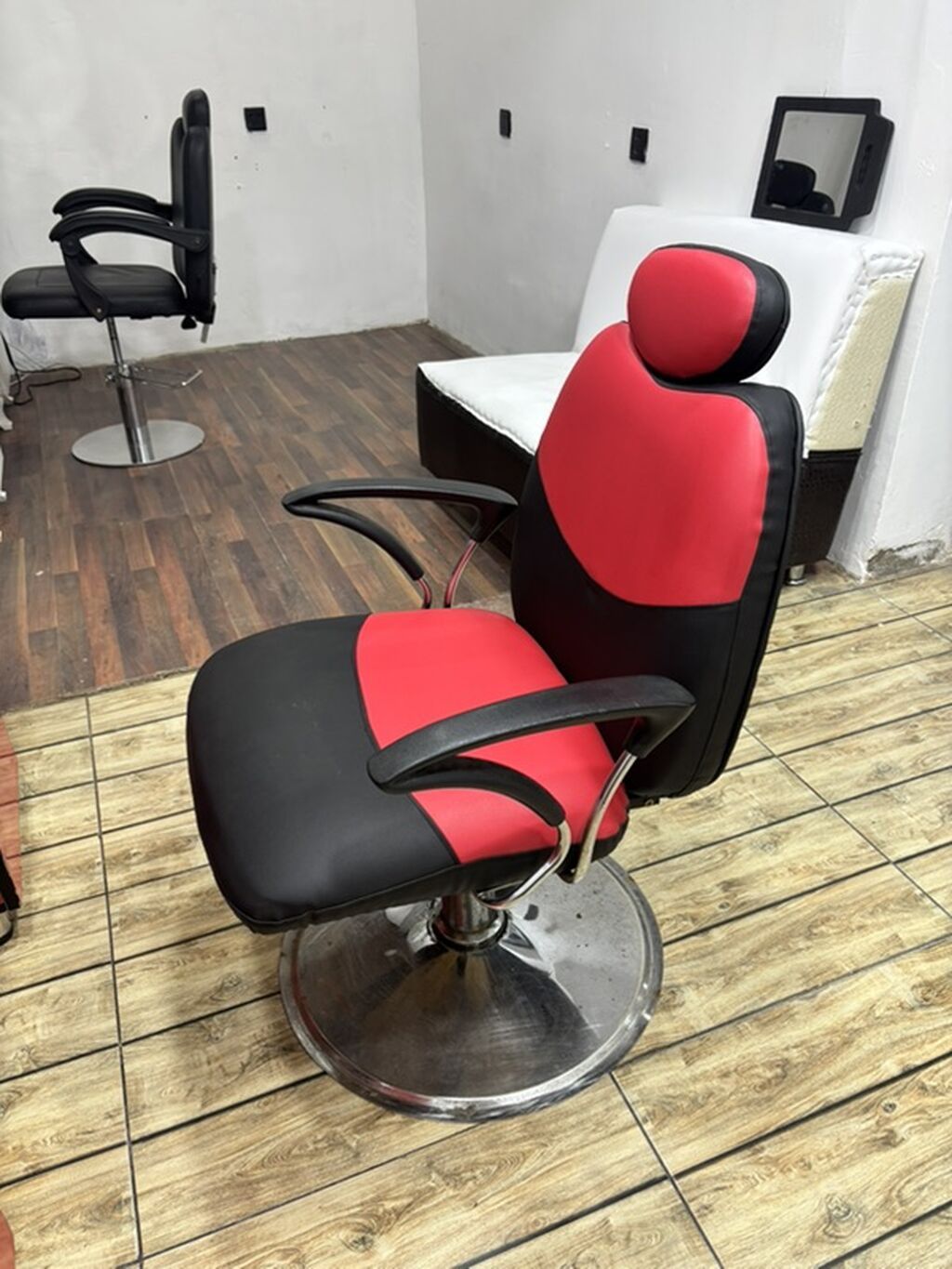 Bərbərxana mebel dəsti hamısı biryerde 240 endirim var