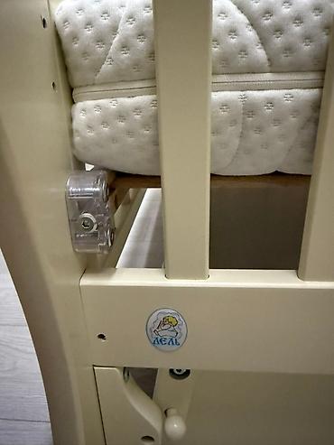 Oğlan və qız üçün, Dördbucaq, Beşik, Dəst ilə, Matras ilə, Yellənmə mexanizm ilə - şəkil 3