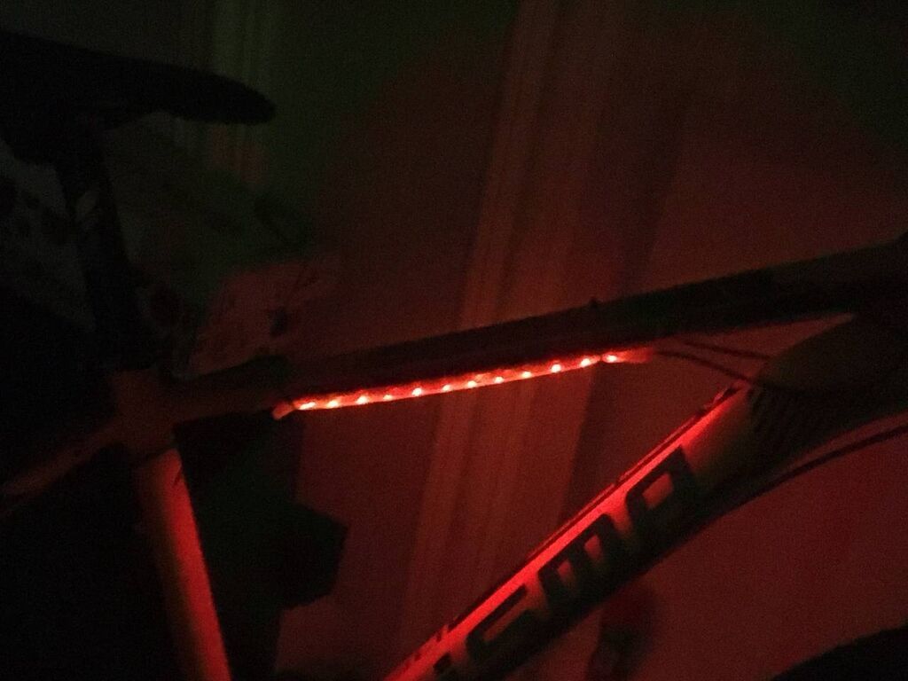 Led işıq velosiped üçün 6 rəngi var1 həftə deyil alinib lazım