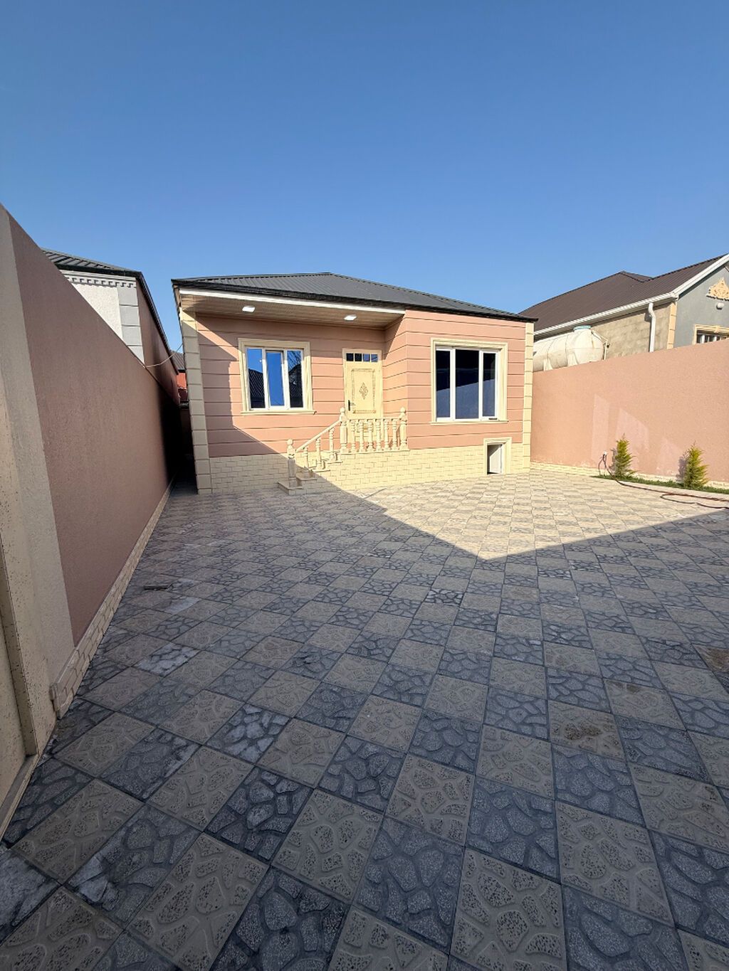 4 otaqlı, 120 kv. m, Yeni təmirli