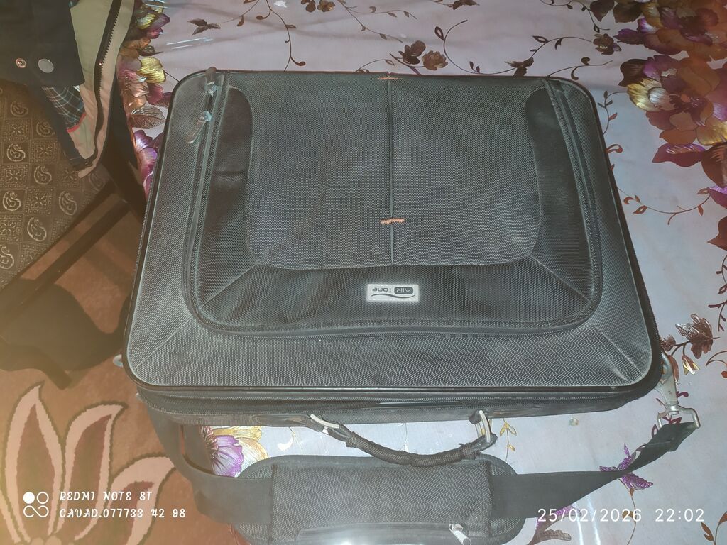 ASUS noutbuk dəsti - Model: ASUS (15.6 düym ekran ölçülü korpus) -