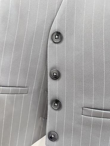 Toli Woman qadın klassik jilet - Rəng: boz, incə şaquli zolaqlı - şəkil 4