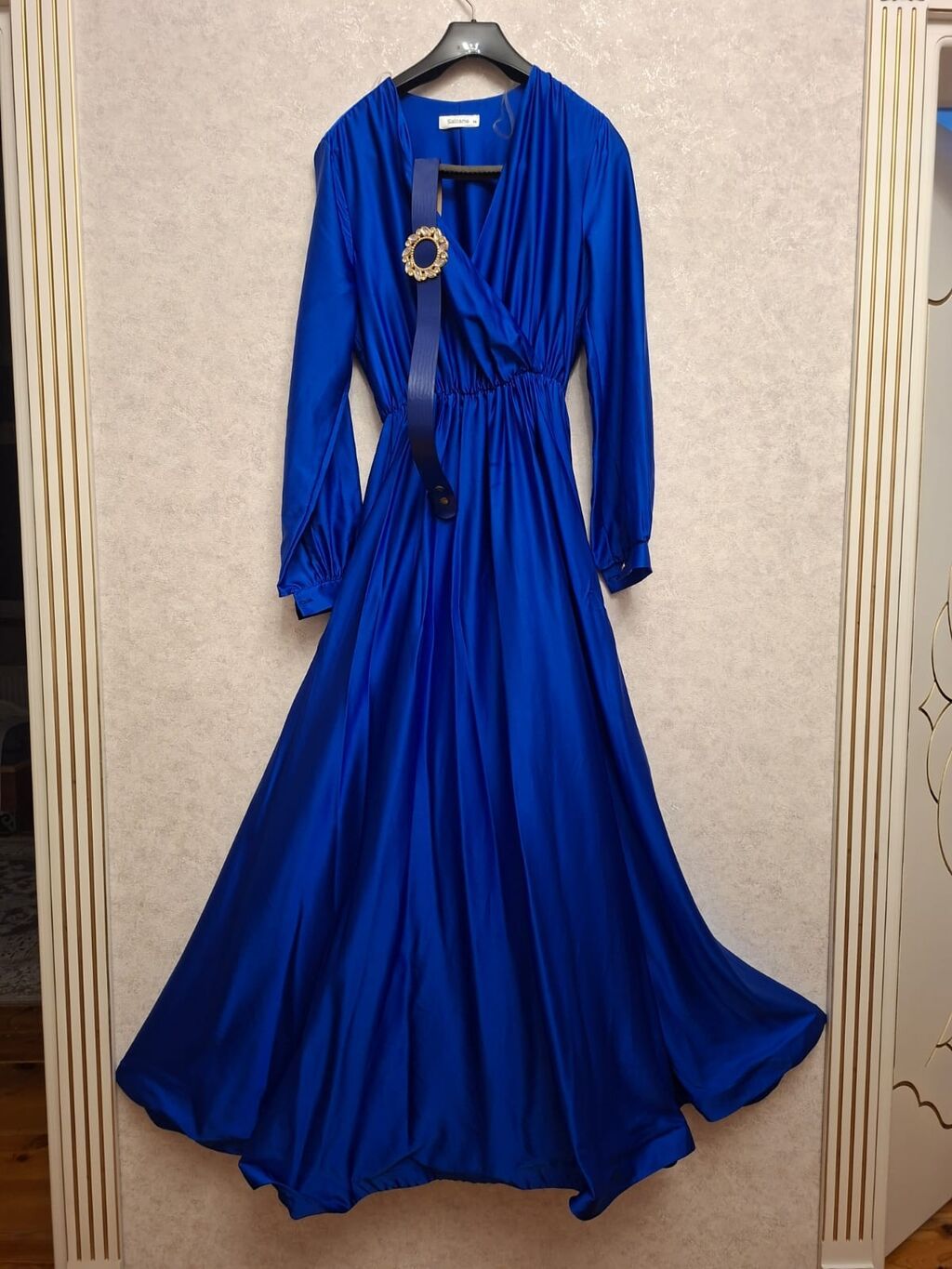 Ziyafət donu, Maksi, M