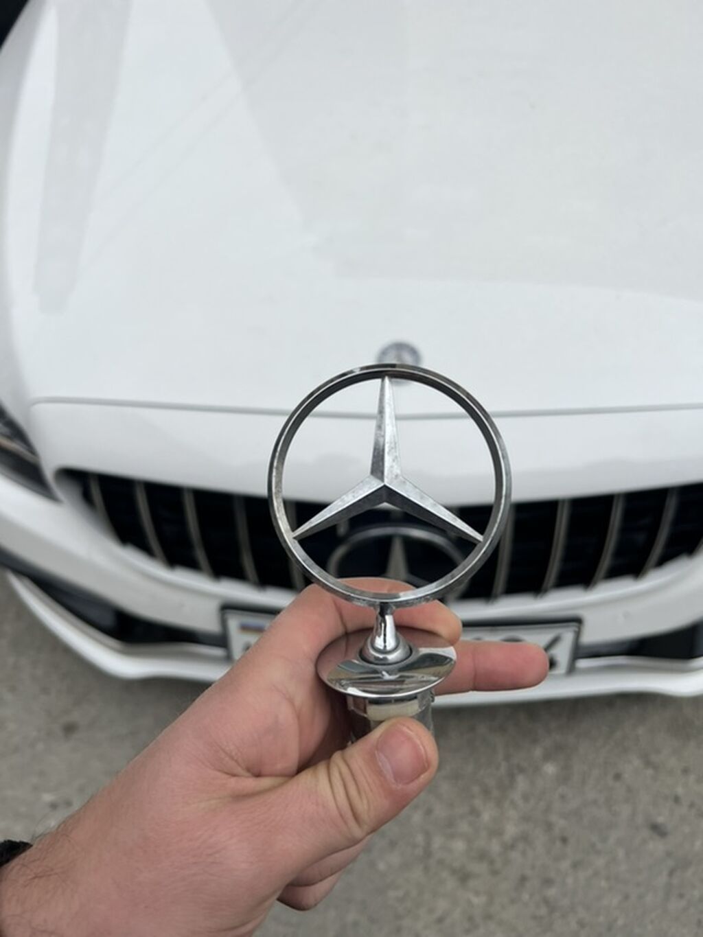 Mercedes-Benz kapot emblemi (ulduz loqo) – orijinal metal, xrom