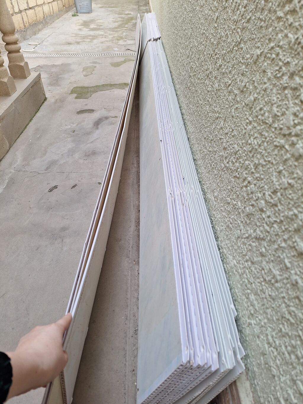 Lambrin 14 dənə 2.75 6 yaşıl 6 sarımtıl 2 ulduz 2 dənə 4.50 ağ 13