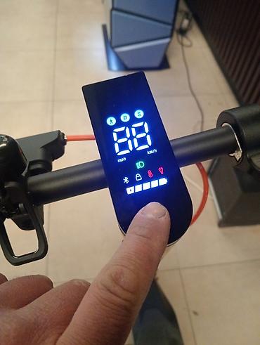 İşlənmiş Elektrik samokat 11", 351 - 500 Vt, 16 - 25 km/s - şəkil 3