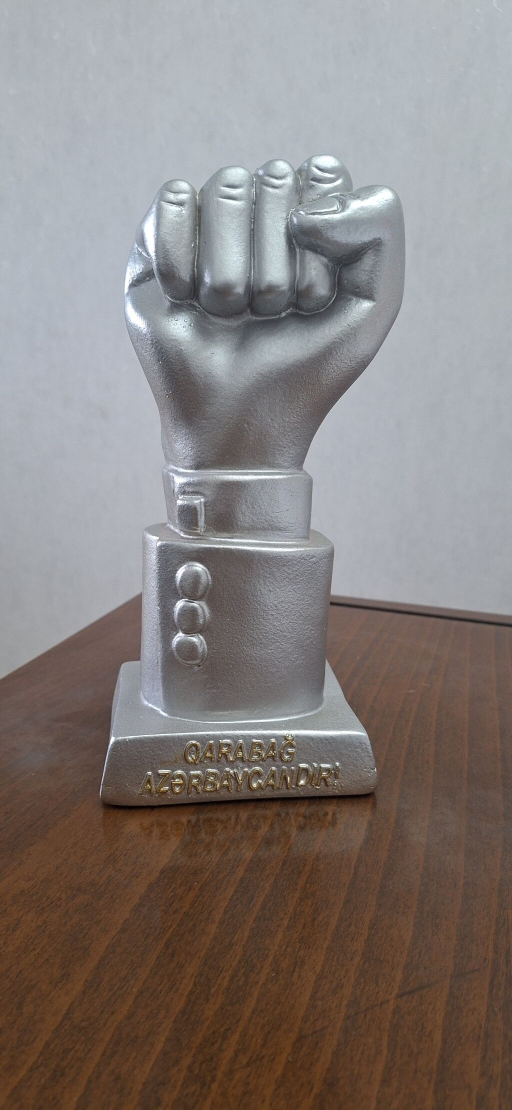 Fiqur, rəng - Gümüşü