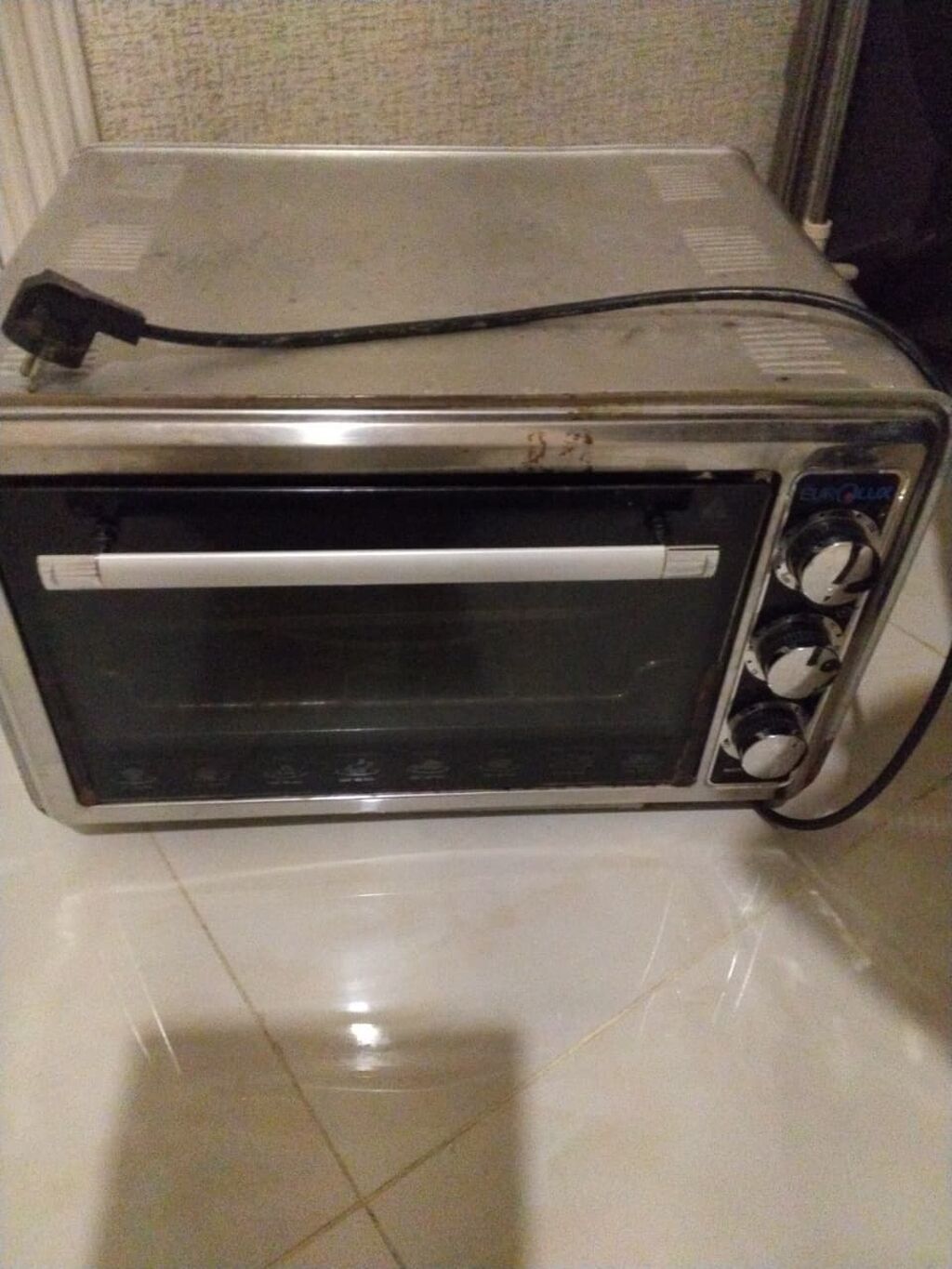 Mini soba. Hal hazird isleyir. Problemi uzerindeki kulicaterleri