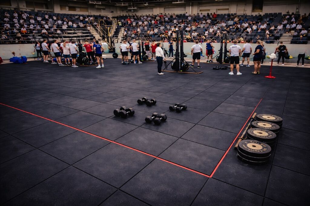 Rezin döşəmə plitələri (idman,qapali ve aciq mekanlar ucun uygundur)