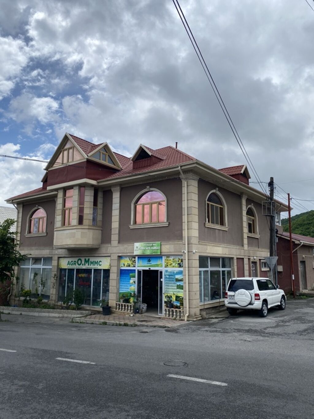 Təcili satıldığı üçün dəyərindən 60.000 manat aşağı qoyulub Oğuz