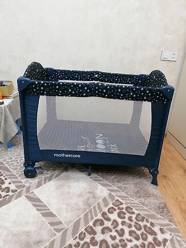 70 Azn Mothercare uşaq manej/çarpayısı Sumkasıda var + Döșek və Döșek - şəkil 2