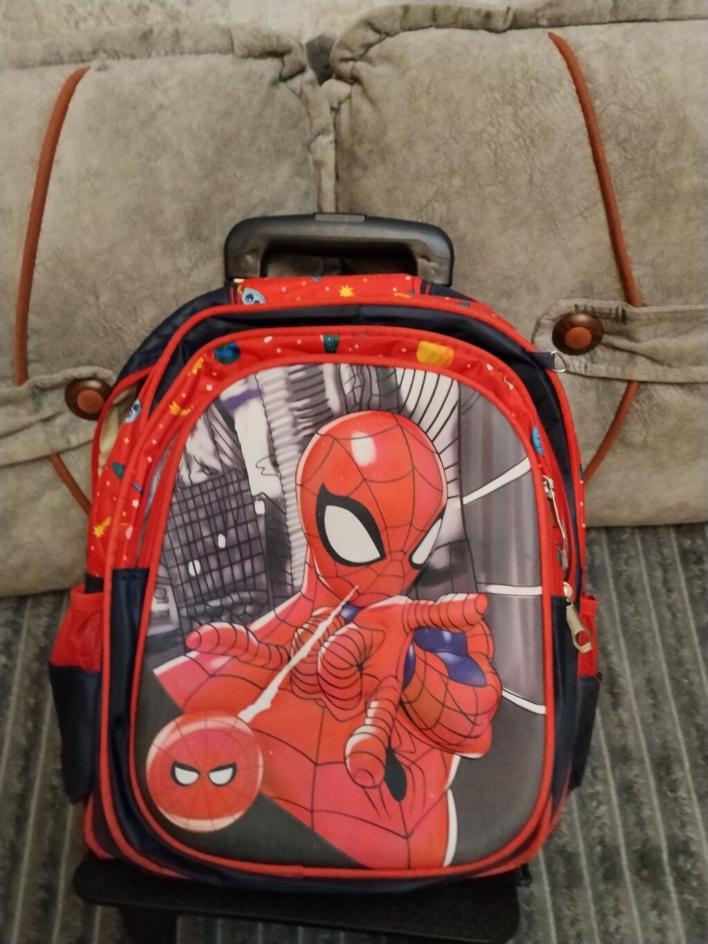 Uşaq üçün trolleyli məktəb çantası – Spider‑Man dizaynlı - Çəkisi