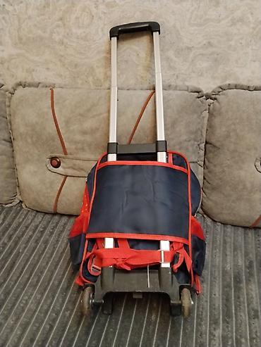 Uşaq üçün trolleyli məktəb çantası – Spider‑Man dizaynlı - Çəkisi - şəkil 3