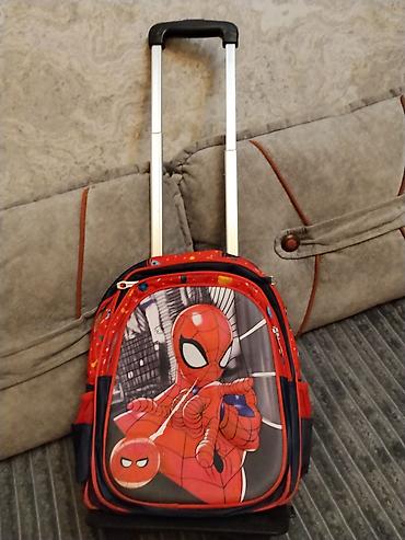 Uşaq üçün trolleyli məktəb çantası – Spider‑Man dizaynlı - Çəkisi - şəkil 4