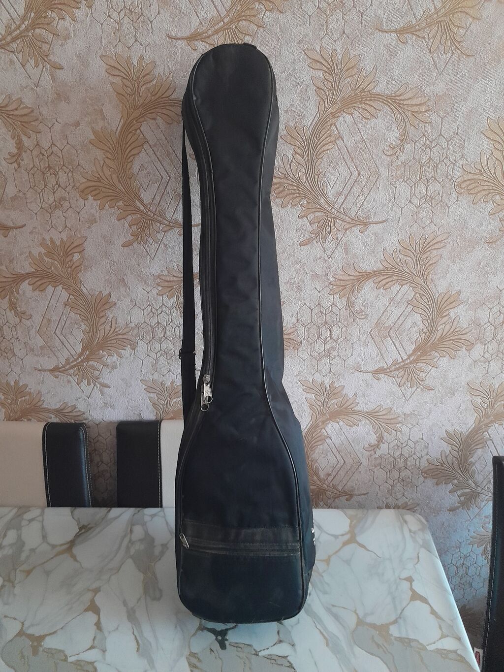 Tarın təxmini 170-180 yaşı var. Şəkidə məhşur ustalar tərəfindən