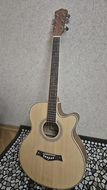 Akustik gitara, 6 sim, İşlənmiş, Ünvandan götürmə - şəkil 3