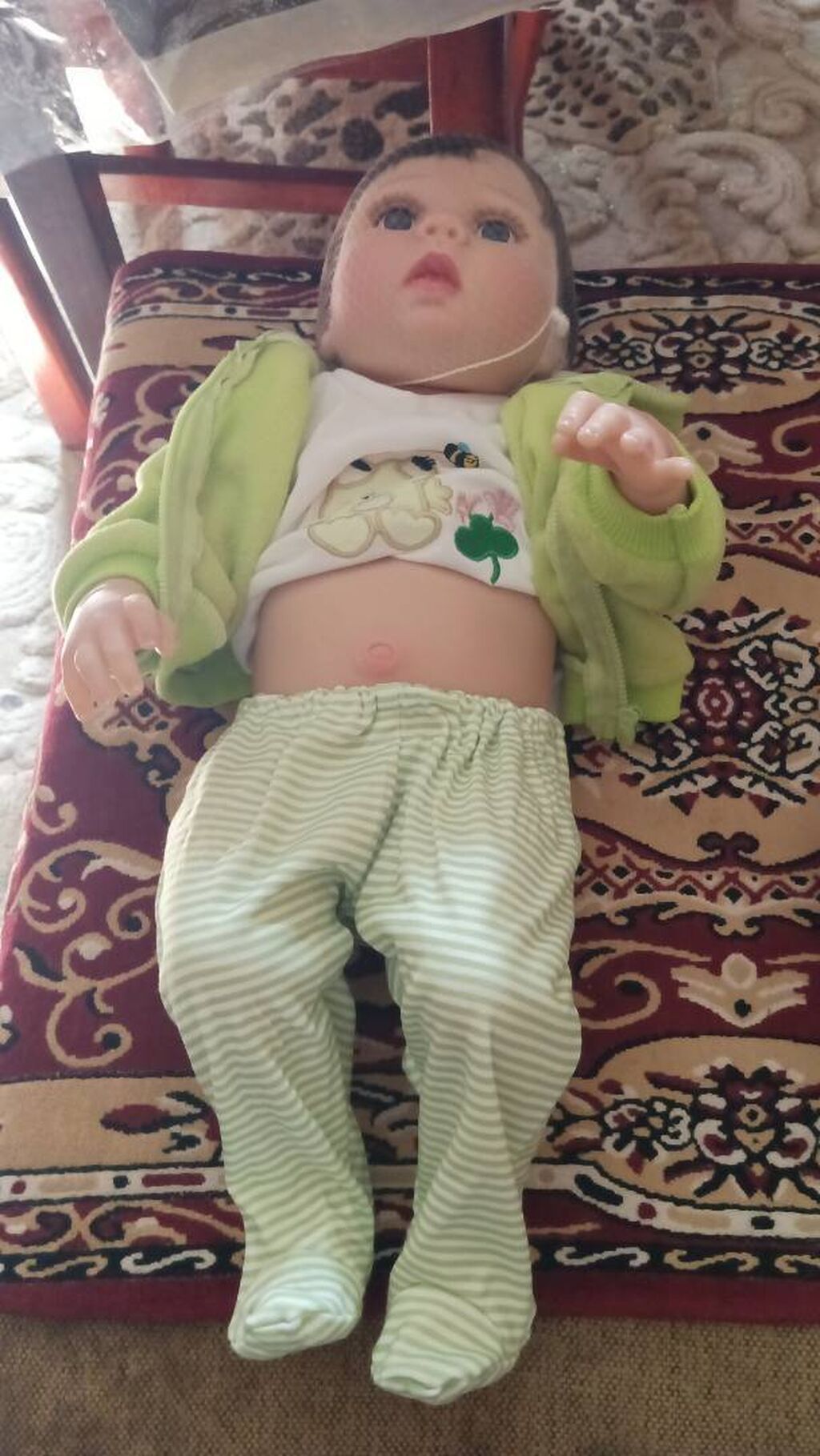 Silikon canlı kukla ölçüsü 55 sm dir tezedi karobkadadi eshyalari ile