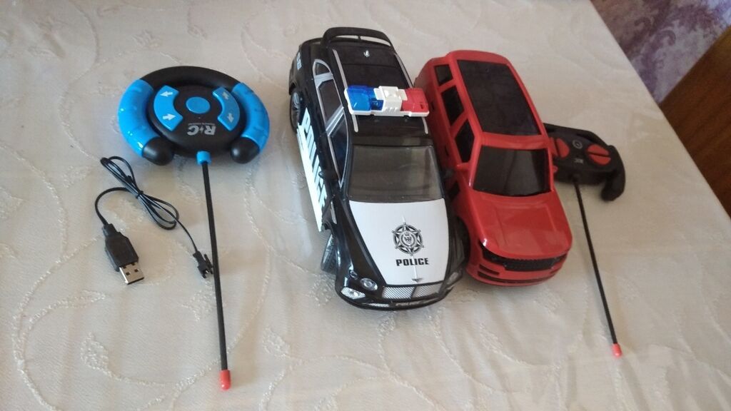 Pultla işleyen maşın polis maşını satılıb qırmızı qalib