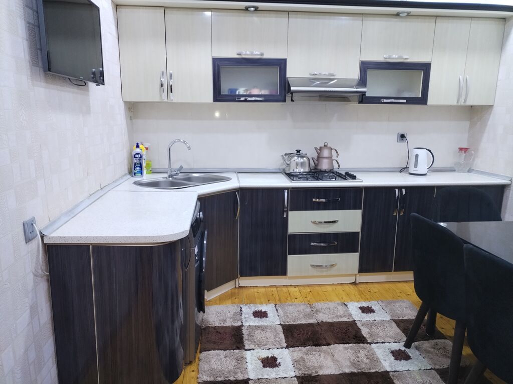 Ölçüler 3.11 *1.80 Üzərində moyka, aspirator ve qaz piltesi verilir