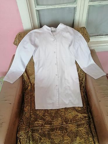 Salam aleykum Ağ rəngde az geyinilmiş tibbi xalatlar ve başqa tibbi - şəkil 4