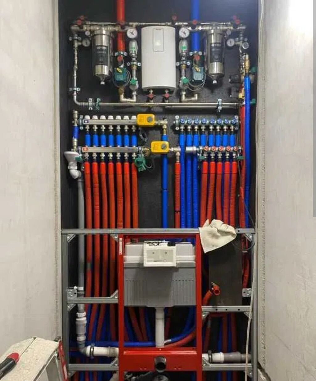 Xidmət: Su əsaslı isti döşəmə və mərkəzləşdirilmiş santexnika/isitmə