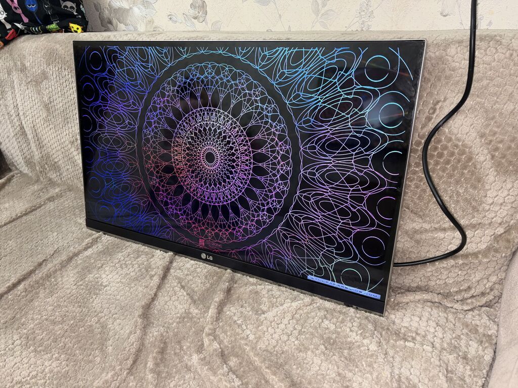 İşlənmiş Televizor LG LED ekran 32" FHD (1920x1080), Ünvandan götürmə, Ödənişli çatdırılma