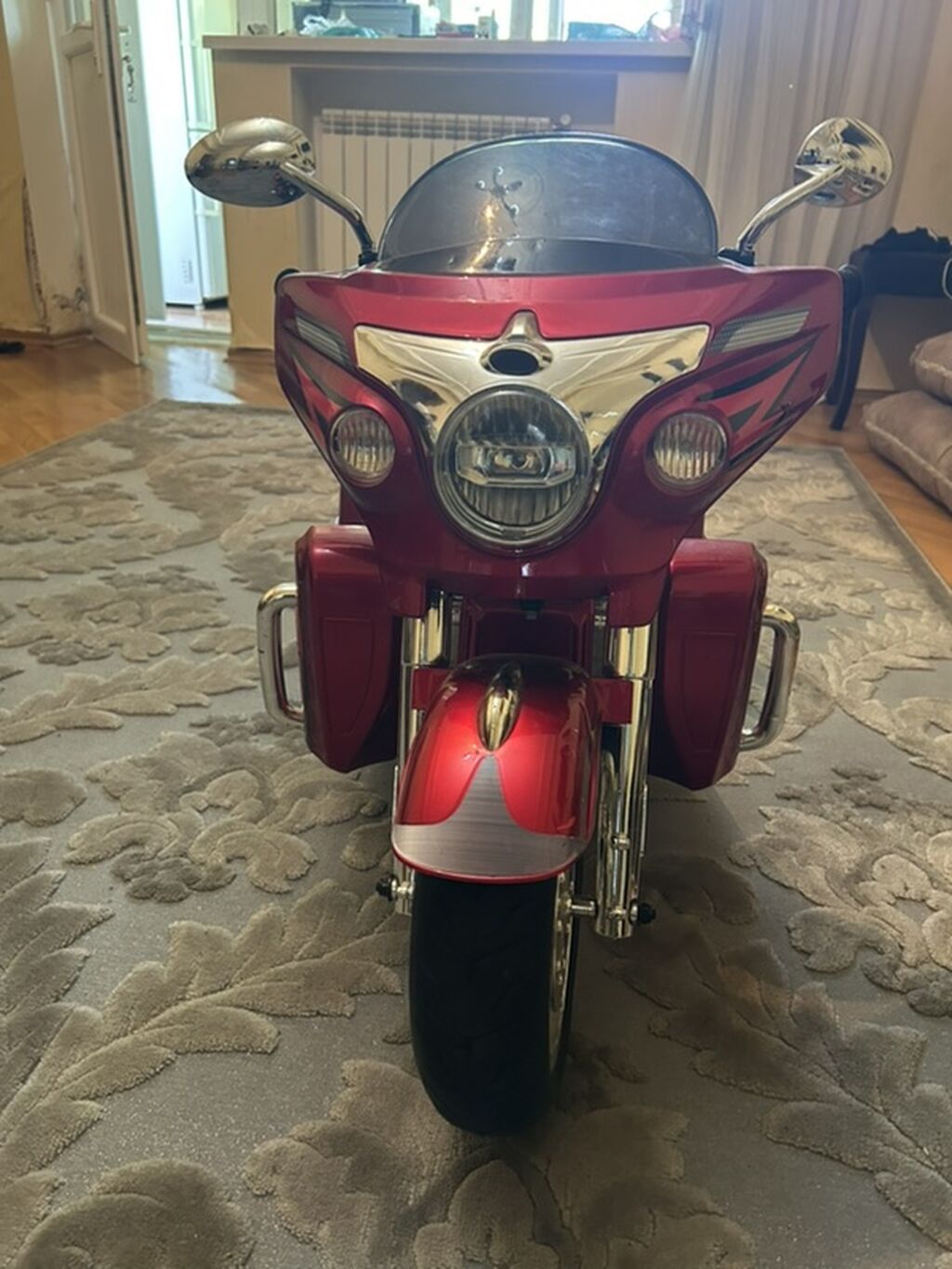 Uşaq üçün elektrikli motosiklet – üçtəkərli kruizer tipli model -