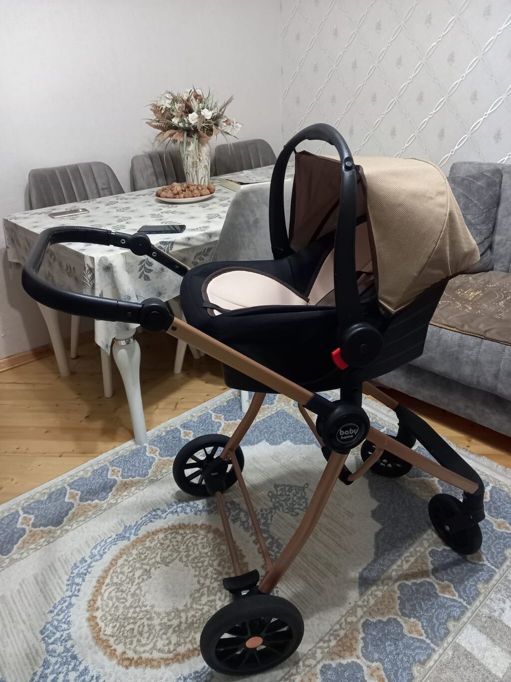 Kalyaska Baby firmasıdır.Az işlənib yenidən seçilmir.Çıxarılıb