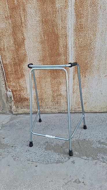 Yerimək üçün arabalar, çəliklər, əsalar, rollatorlar - şəkil 4