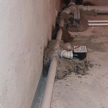 Her cur Santexnik işləri görülür . Kombi xetlerinin cekilmesi - şəkil 2