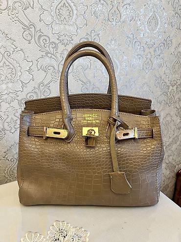 Heç bir problemi yoxdur,tam səliqəli formadadır.Evin sahibi xaricə - şəkil 3