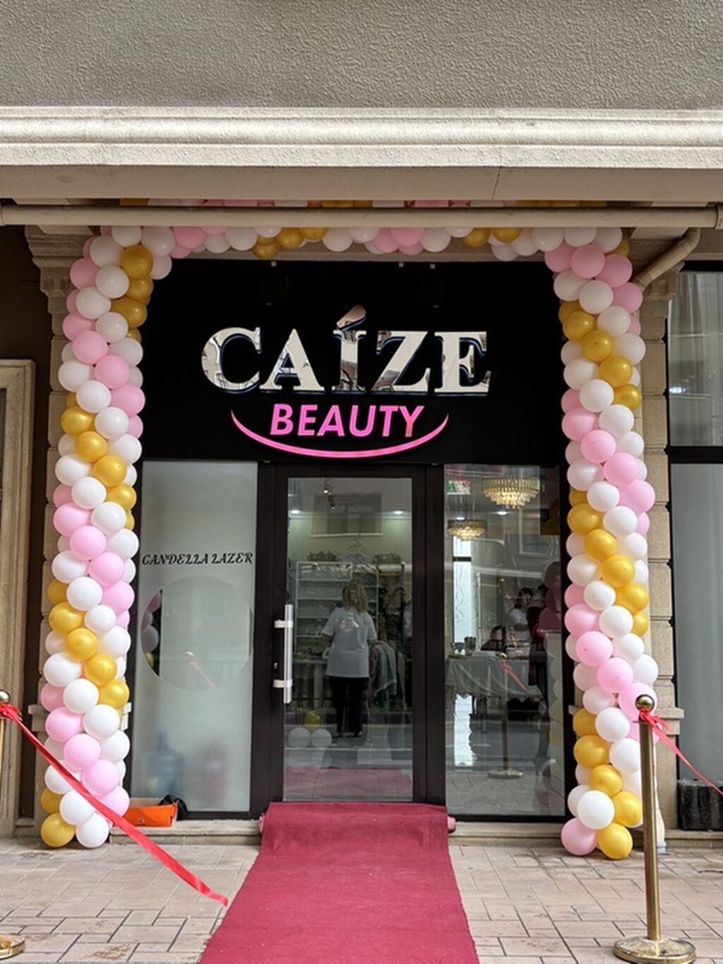 Yeni açılan qadın gözəllik salonuna ustalar tələb olunur ✨ Salon