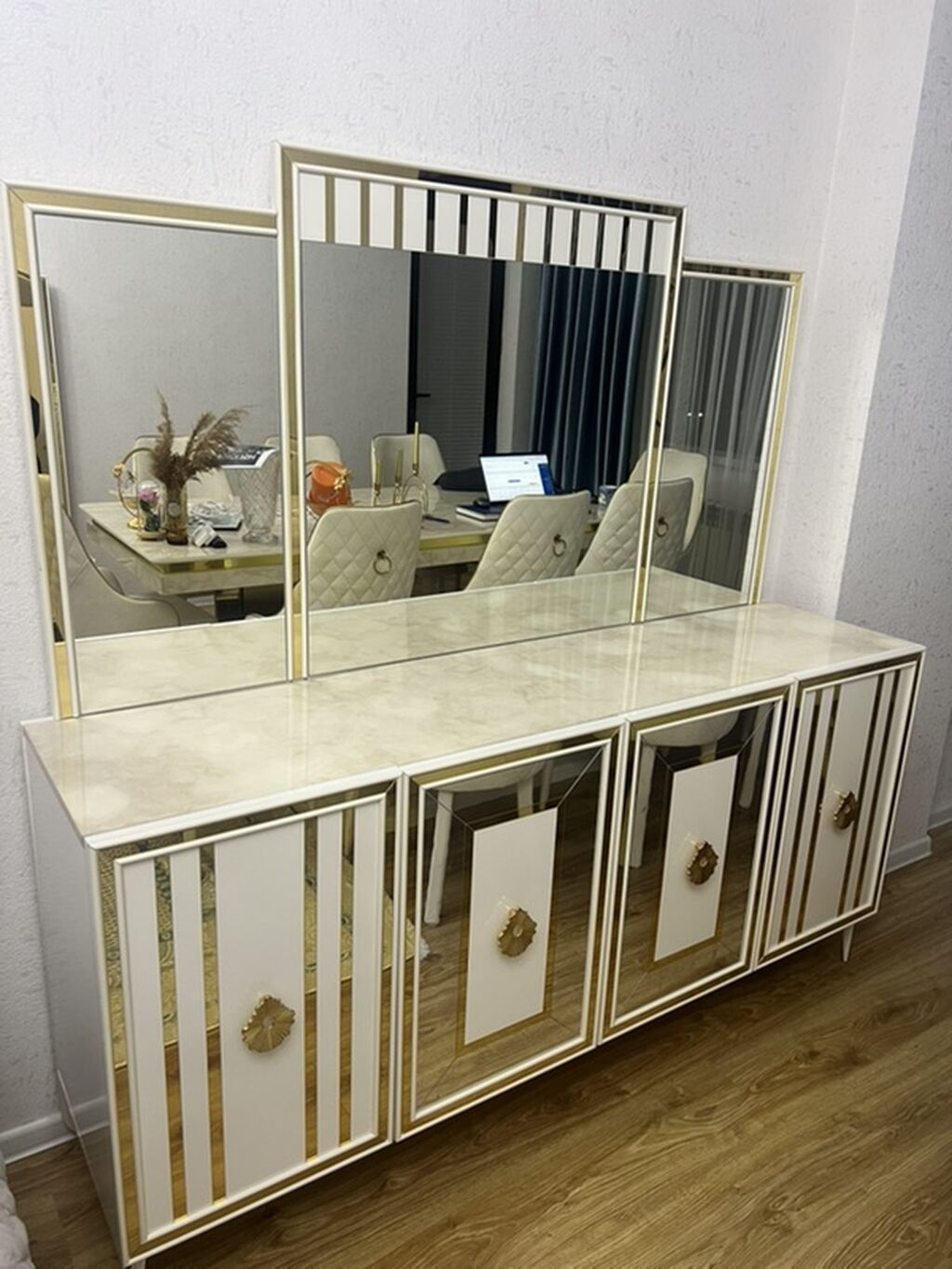 İşlənmiş, TV stend, Kredit yoxdur