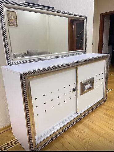 Qonaq otağı üçün mebel dəsti Tərkib: - Geniş güzgülü konsol/komod - şəkil 2