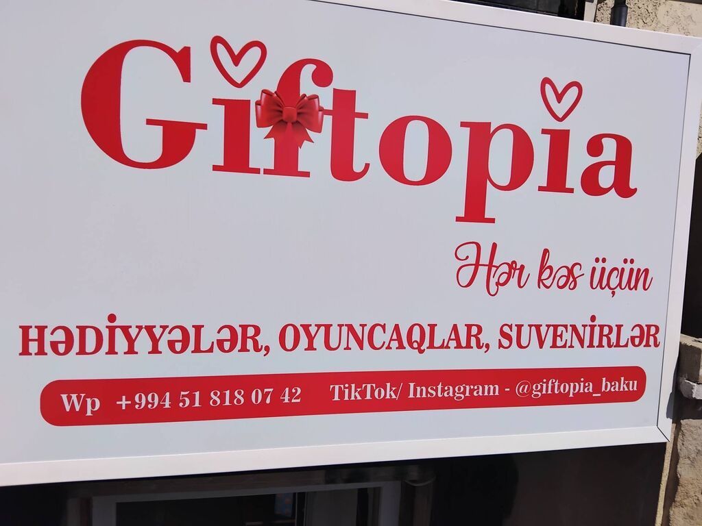 Gi̇ftopi̇a- hədiyyələr,oyuncaqlar,suvenirlər, elektro pianolar