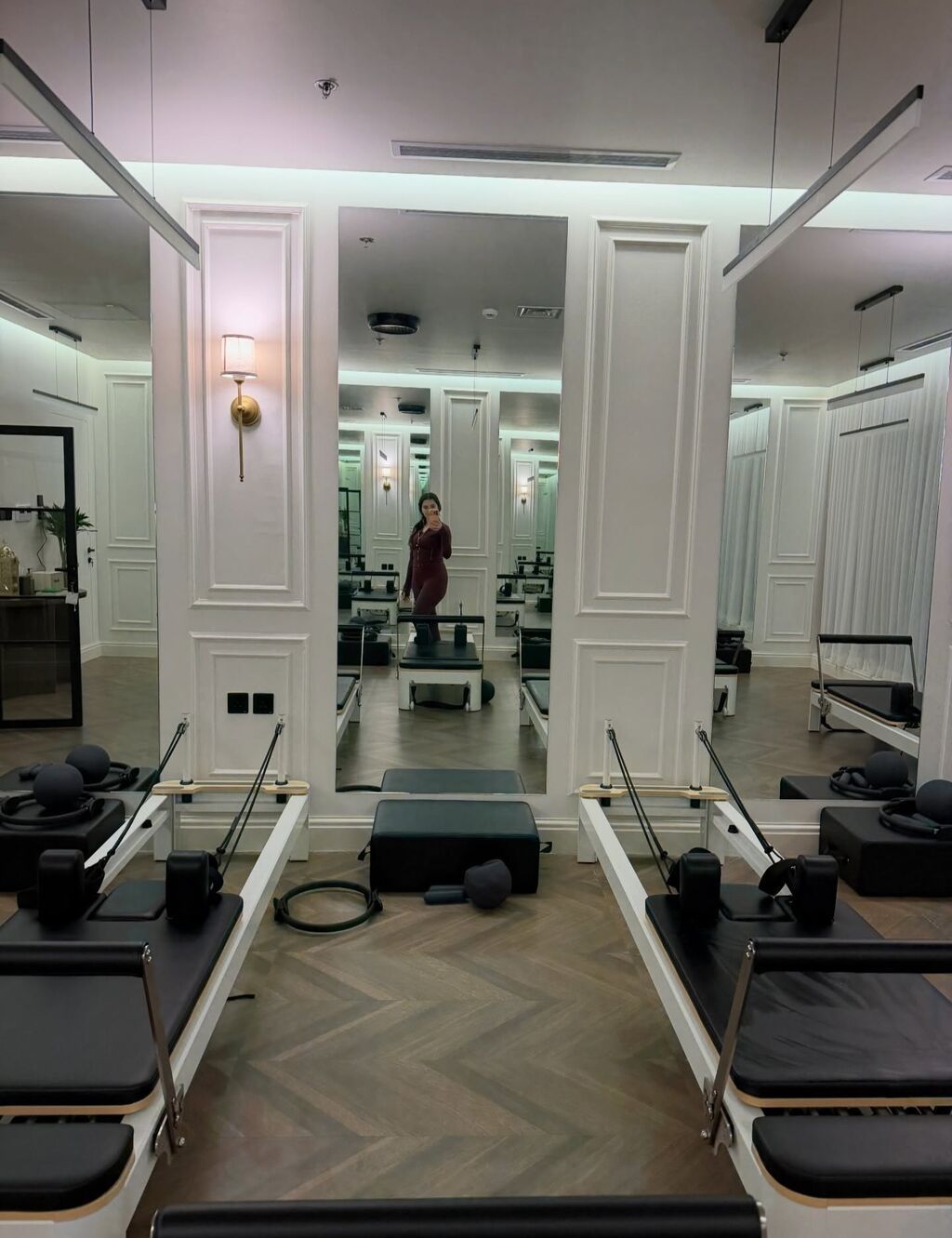 Reformer.4 ədəd 6500 Yeni kimi👍🔥 - Zərif, geniş və güzgülərlə təchiz