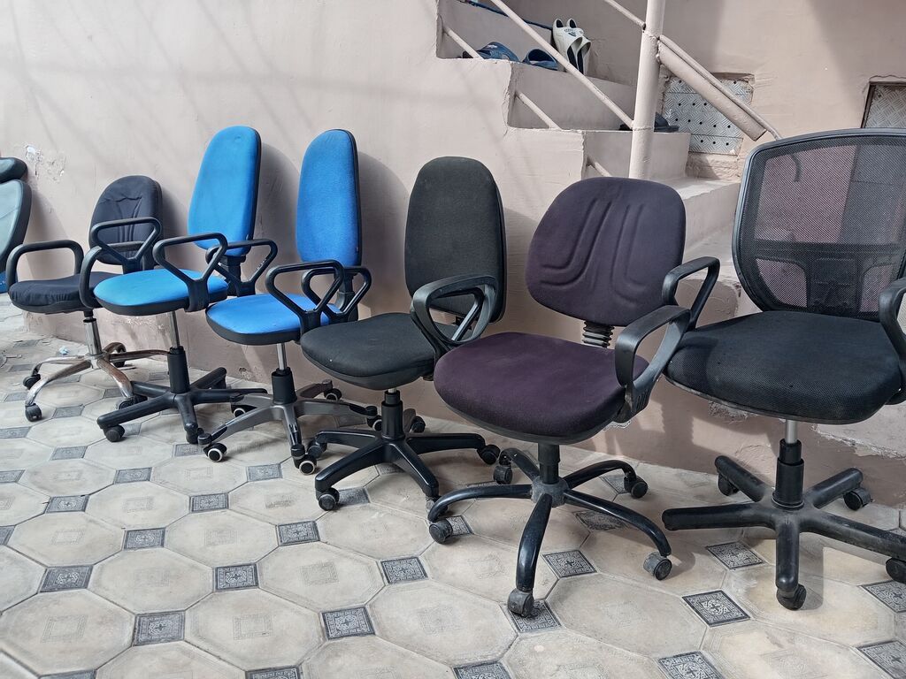 İşlənmiş, Təkərli, Qolları tənzimlənir, Vеlur parça