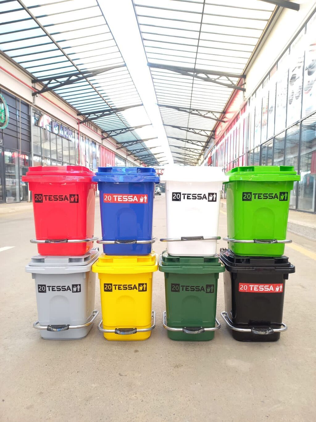 Zibil qabi TESSA 20 Litr Pedallı – Topdan və Pərakəndə Satış Ev