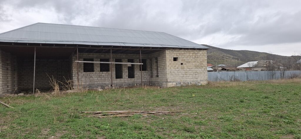 Şəki, 70 kv. m, 3 otaqlı, Hovuzsuz, Kommunal xətlər qoşulmayıb