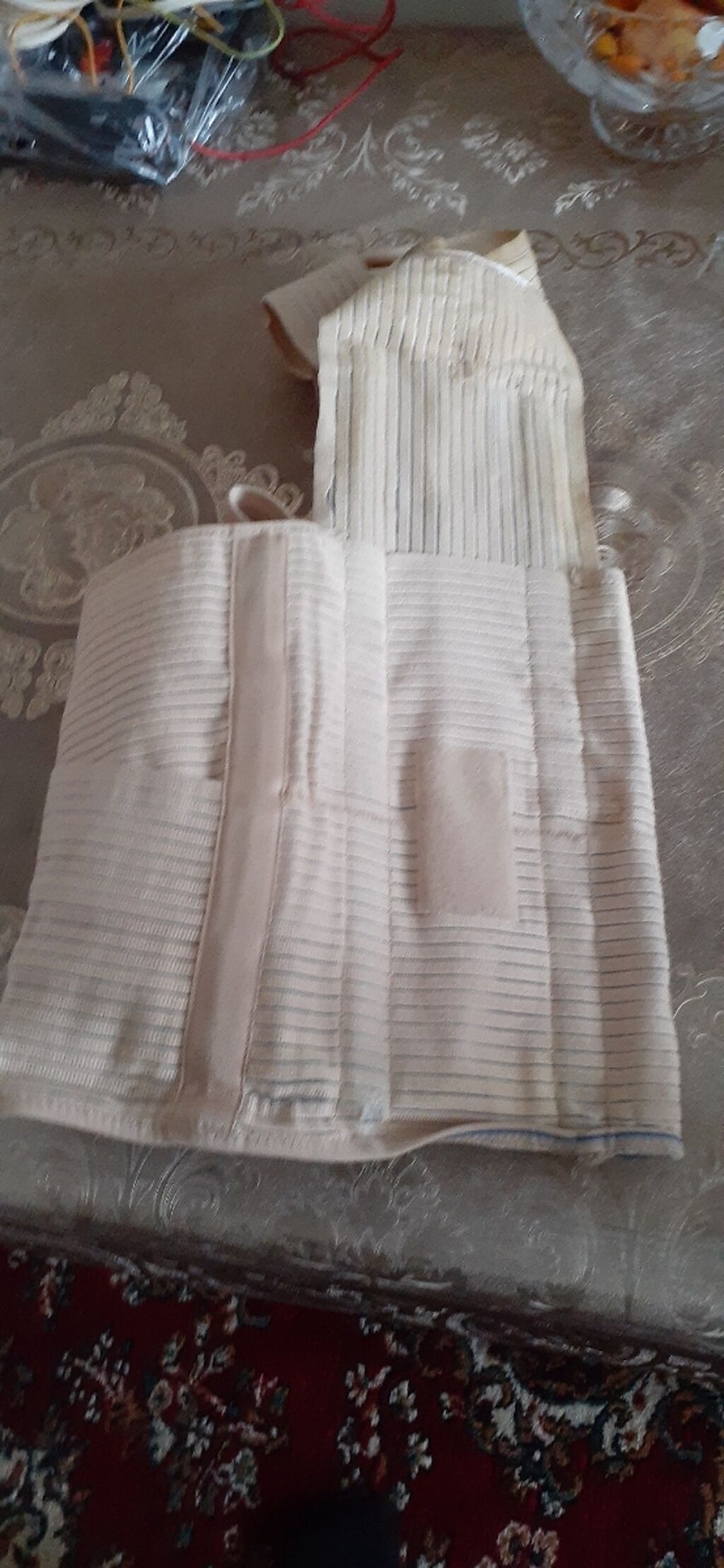 Karset satlir 80 manata 40 satiram