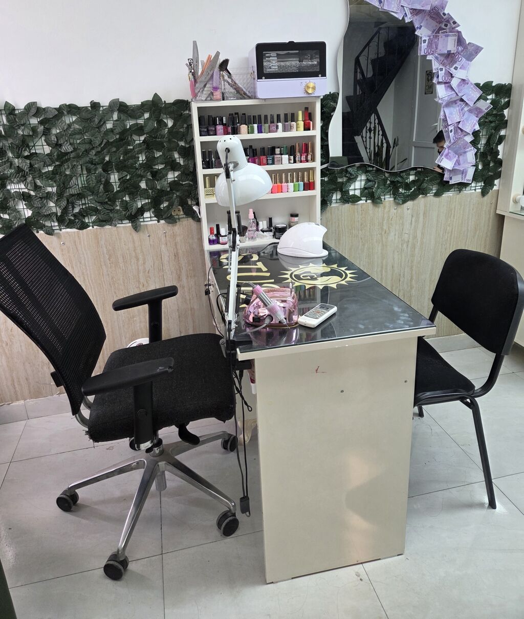 Dirnaq stolu satilir yenidir