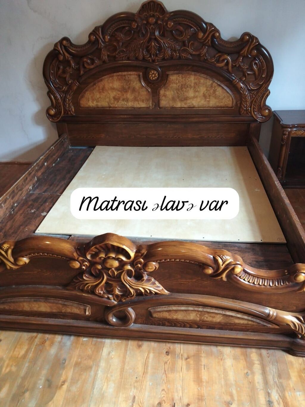 Malaziya taxt satılır Matras mümkündür Qiyməti 120 azn qiymət