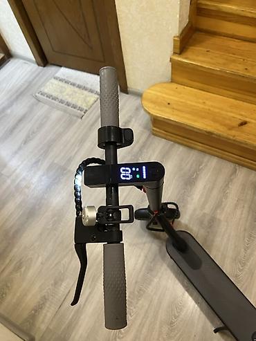 İşlənmiş Elektrik samokat 10", 501 - 750 Vt, 16 - 25 km/s, Ünvandan götürmə - şəkil 5