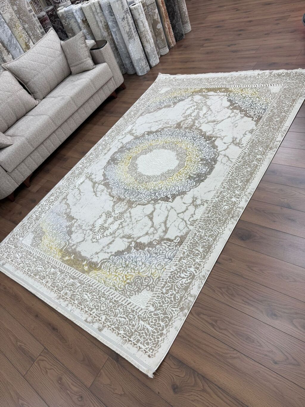 Xalça Dekorativ, Kredit yoxdur