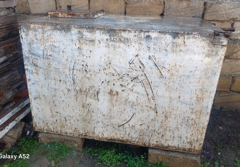 Çen 1 ton yarim qalin demirden duzeib 30 ilin çenidi bineqedidedi